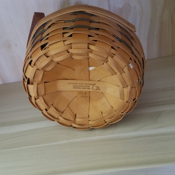 1998 Heartland Button Basket. - Picture 3 of 3